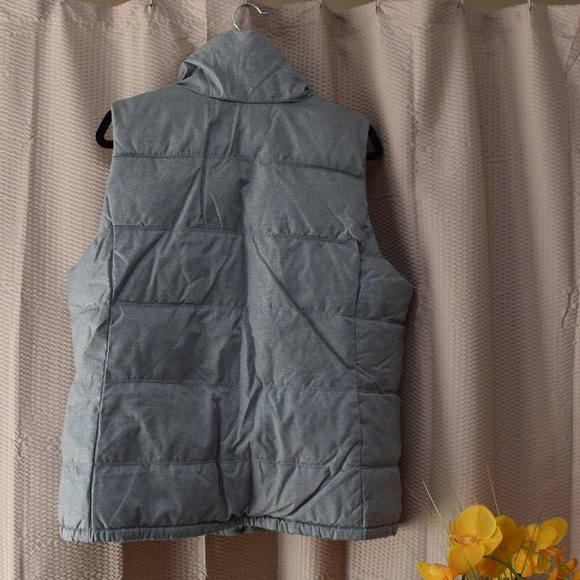 ✨ EUC Old Navy Zip Up Puff Vest XL - Picture 2 of 8
